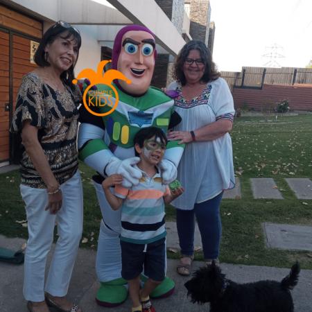 FIESTA CON BUZZ LIGHTYEAR