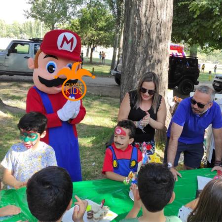 CELEBRA CON MARIO BROS