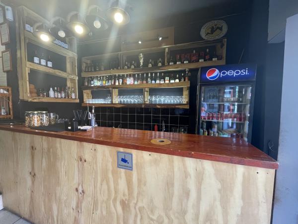 SE VENDE DERECHO DE LLAVE DE RESTAURANTE 