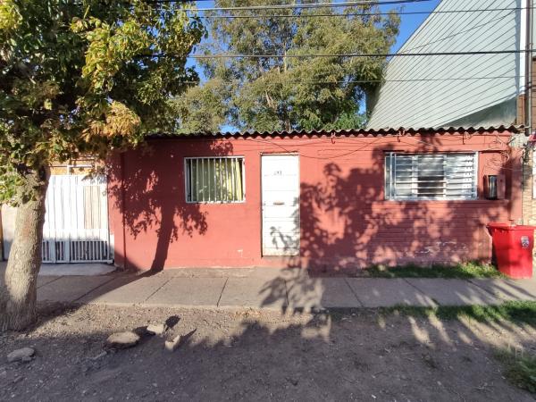 VENDO CASA EN ESTACION CENTRAL 