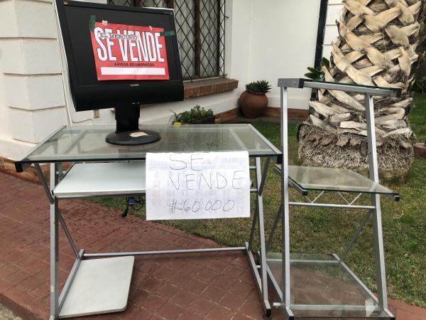 ESCRITORIO DE VIDRIO