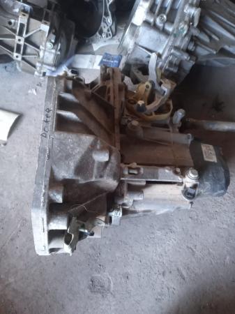 CAJA MECÁNICA RENAULT DOKKER 