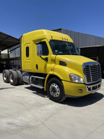 2018 FREIGHTLINER CASCADIA