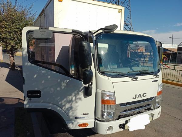 VENDO CAMIÓN JAC URBAN 1042 AÑO 2021