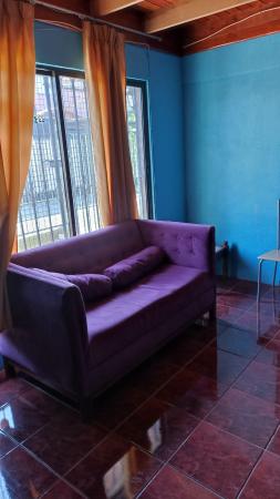 PIEZA CON BAÑO PRIVADO
