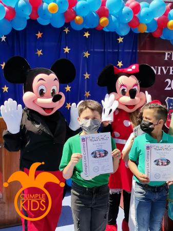 ARRIENDO DE CORPOREO DE MINIIE Y MICKEY 