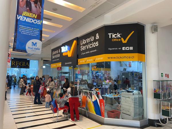 DERECHO DE LLAVE LIBRERÍA EN CURICO CENTRO