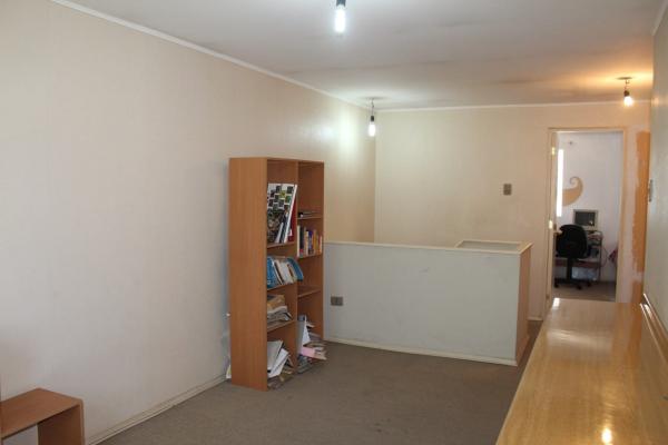 AMPLIA Y LUMINOSA CASA 3D 2B EN MAIPÚ 