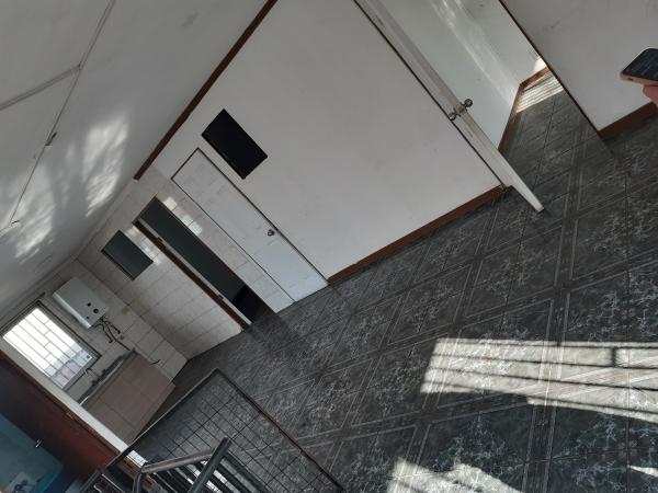 VENDO CASA COMERCIAL