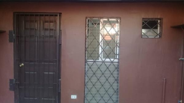 SE ARRIENDA CASA BÁSICA 
