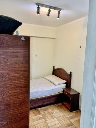 HABITACIÓN AMOBLADA PARA VARON (8 M2)