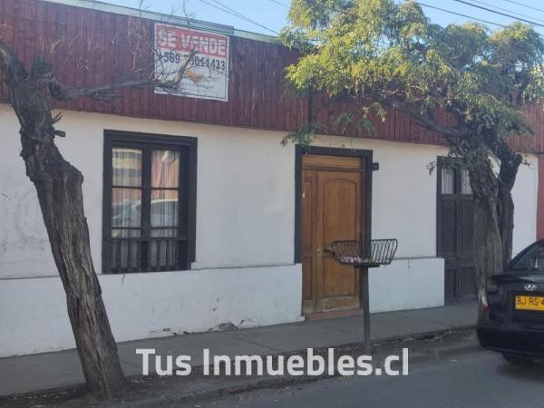 GRAN CASA UBICADA EN EL CENTRO DE BUIN