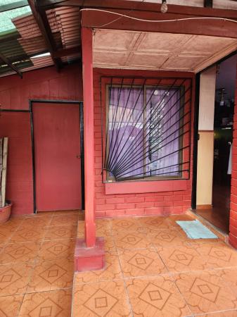  CASA DE UN PISO A PASOS DE JUAN DE DIOS MALEBRÁN