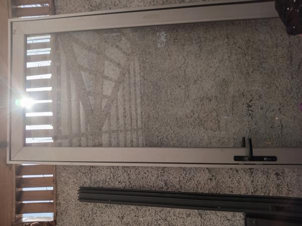 SE VENDE PUERTA 