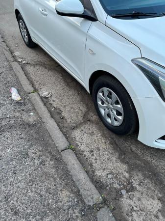 VENDO HYUNDAI I20 AÑO 2019