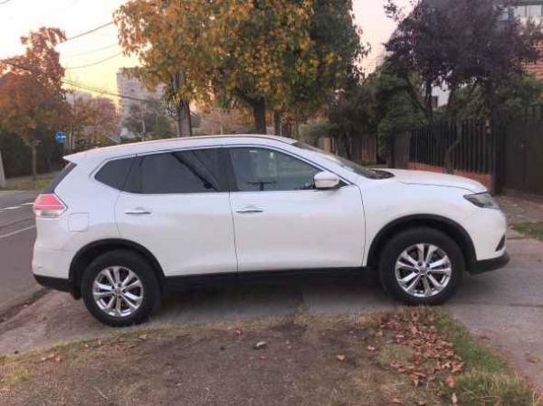 NISSAN X-TRAIL IMPECABLE - 3 CORRIDAS DE ASIENTOS