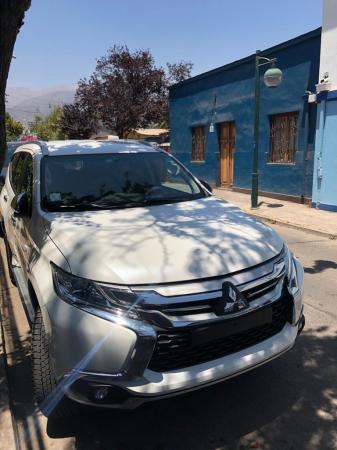 URGENTE, AUTO ROBADO, OFREZCO RECOMPENSA