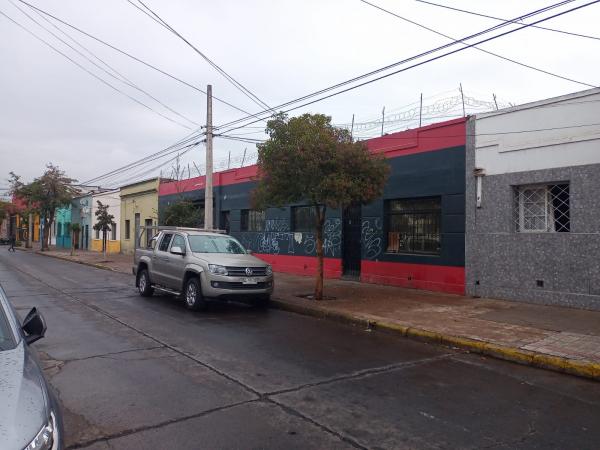 TERRENO CENTRO STGO CON OFICINAS, GALPÓN Y BODEGA