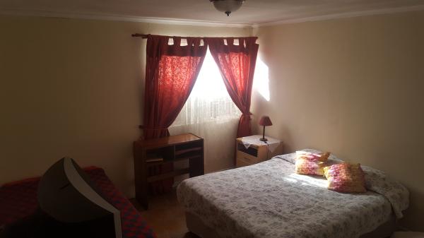 ARRIENDO DORMITORIO AMOBLADO EN LA FLORIDA