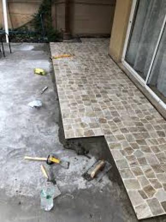 INSTALACION DE CERAMICA Y PORCELANATO