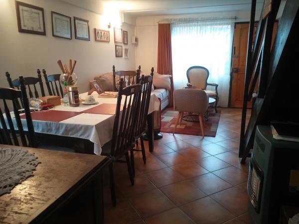 CASA ESQUINA COMPLETAMENTE REMODELADA. PEÑALOLÉN