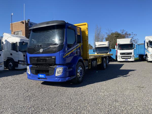 2015 VOLVO VM 270 6X2