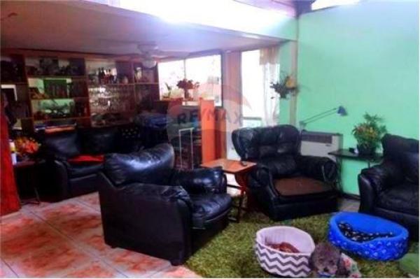 CASA 4 DORMITORIOS A PASOS AV. MÉXICO