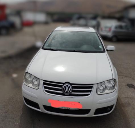 VOLKSWAGEN BORA TRENDLINE 2.0 MT.