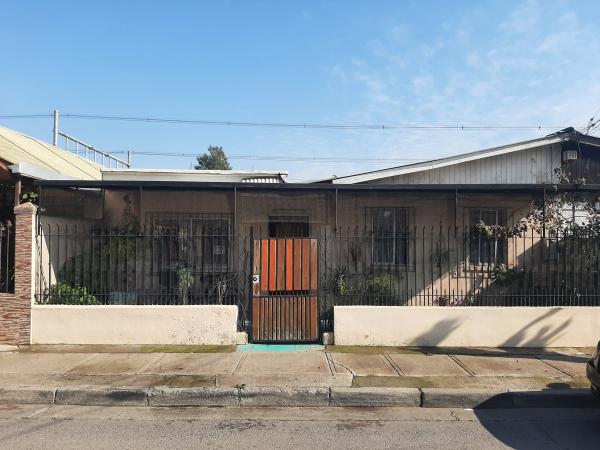 CASA BUEN BARRIO COMUNA PEDRO AGUIRRE CERDA CERCA 