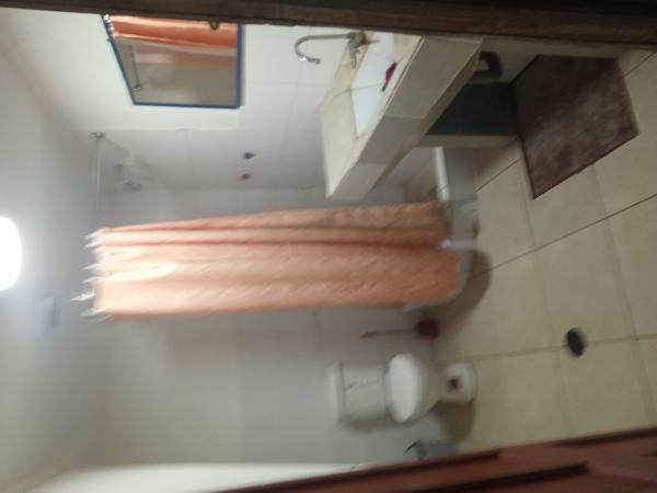 ARRIENDO PIEZAS INDEPENDENCIA ALTURA 300