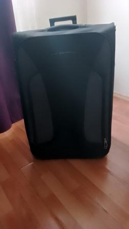  MALETA DE VIAJE EXCELENTE ESTADO.
