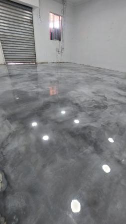PISOS EPOXICOS Y MICROCEMENTOS CONTINUOS 
