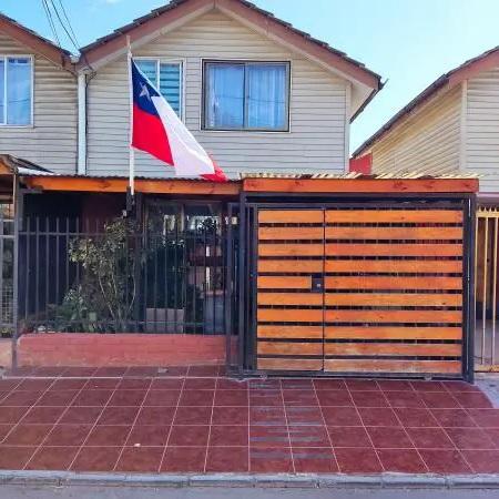 VENDO HERMOSA CASA UBICADA EN LA COMUNA DE MAIPÚ