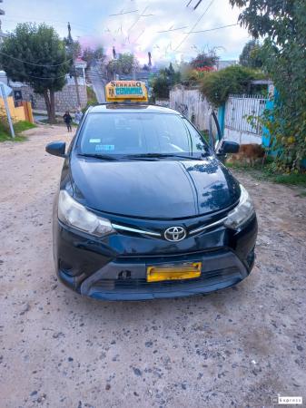 VENDO TOYOTA NEW YARIS 1.5  EXCELENTE