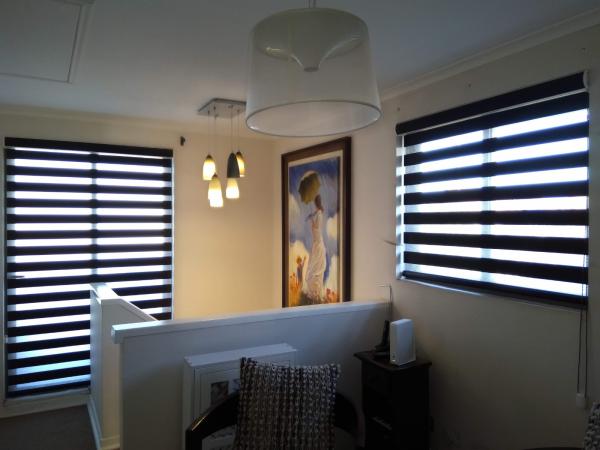 CORTINAS ROLLER DÚO BLACKOUT / D Y N ROLLERMÁS 