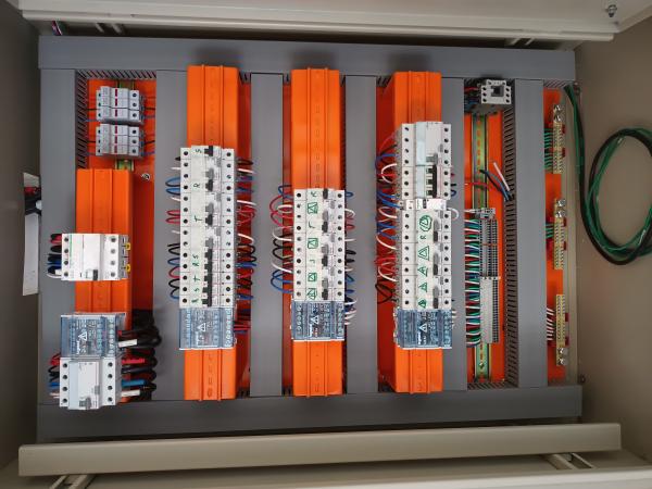 REMODELACIÓN Y MANTENCIONES ELÉCTRICAS 