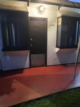 SE ARRIENDA CASA INTERIOR PARA PERSONA SOLA