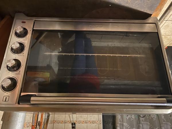 HORNO ELÉCTRICO MARCA THOMAS 100LTS 