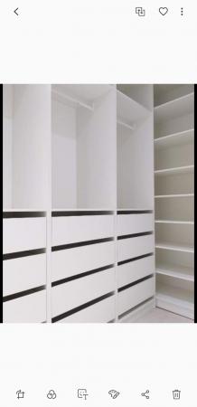 MUEBLES DE MELANINA DE COCINA Y CLOSET. 