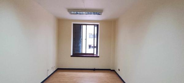 OFICINA EN ARRIENDO CALLE HUÉRFANOS, STGO. CENTRO
