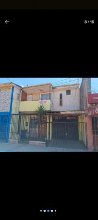 CASA CON LOCAL 