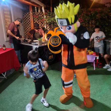 ARRIENDO CORPOREO DE NARUTO EN SANTIAGO
