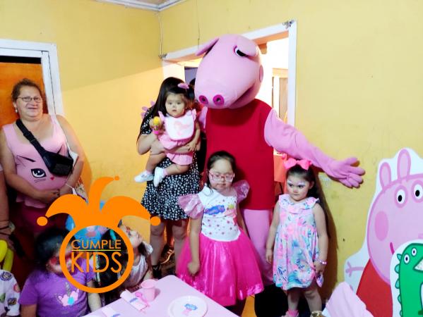 ARRIENDO DE DISFRAZ (PEPPA PIG) TIPO CORPÓREO
