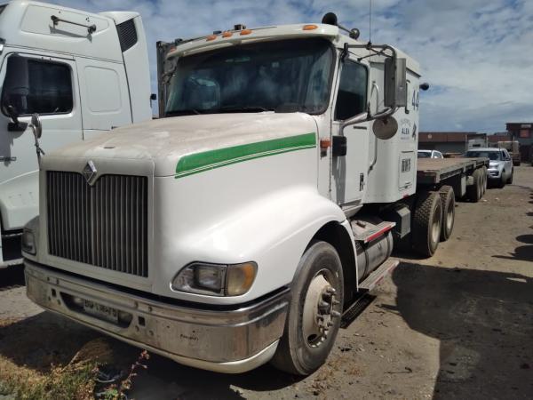 VENDO TRACTO CON RAMPLA PLANA 3 EJES