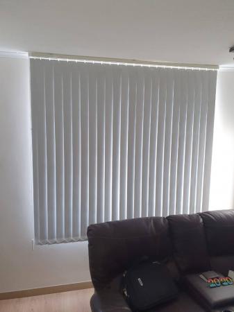 CORTINAS VERTICALES EN TELA BLACKOUT ROLLERMÁS