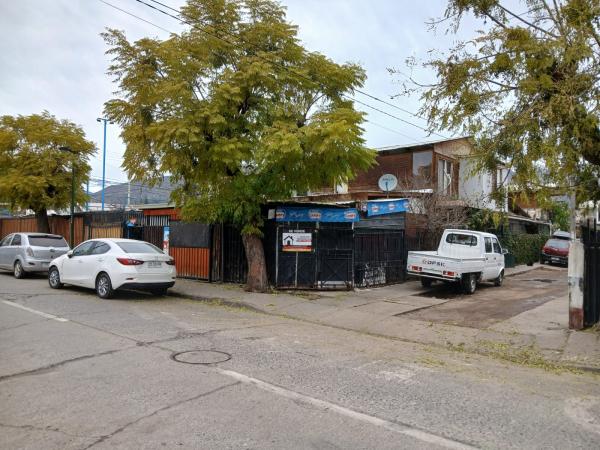 GRAN OPORTUNIDAD PROPIEDAD CON 2 CASAS Y 1 LOCAL 