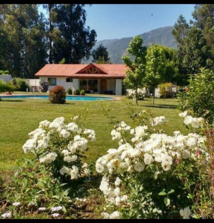 VENDO HERMOSA CASA PARCELA
