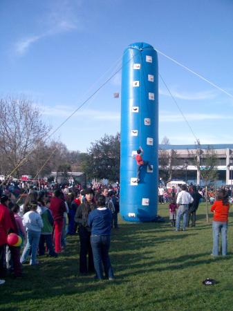MURO DE ESCALADA INFLABLE