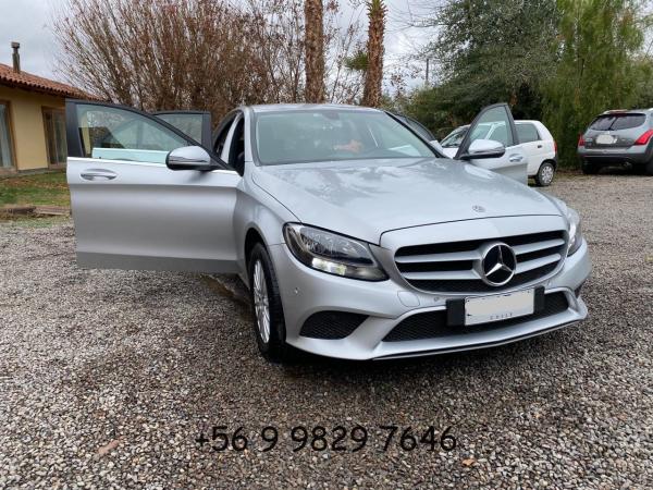 MERCEDES BENZ C180 AÑO 2020.