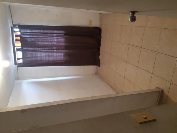 ARRIENDO HABITACIÓN PEQUEÑA 